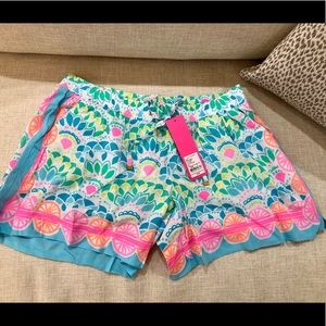 Lilly Pulitzer Katia Short NWT small